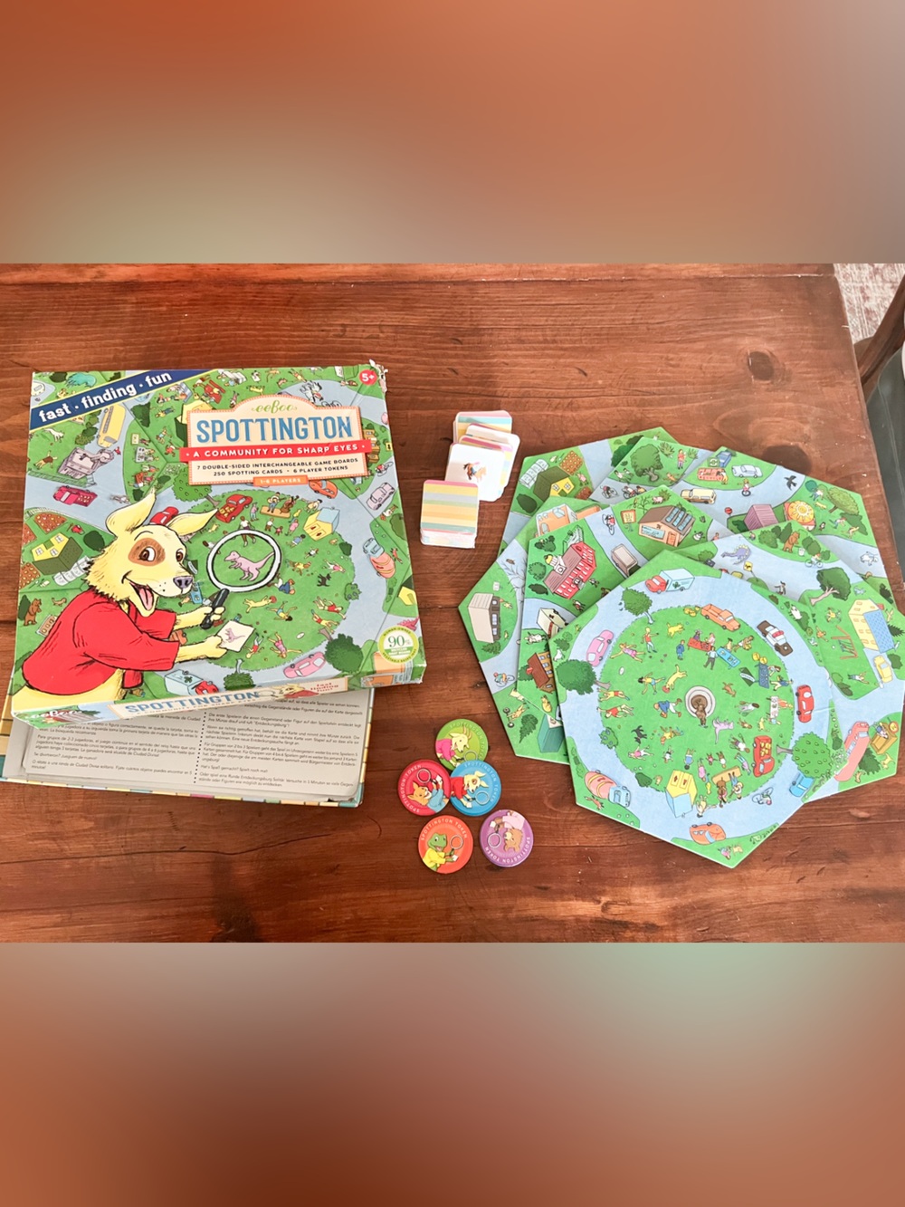 eeBoo Spottington Board Game | Fast-Paced Seek & Find Family Game Ages 5+